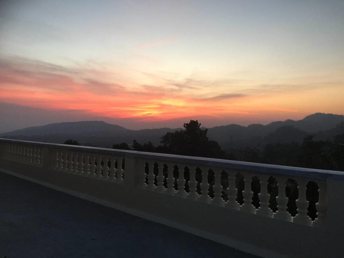 Himalayan Villa Dehradun Dış mekan fotoğraf